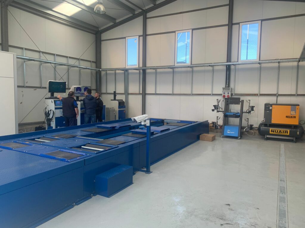 IBERISA Linea ITV alineador y compresor